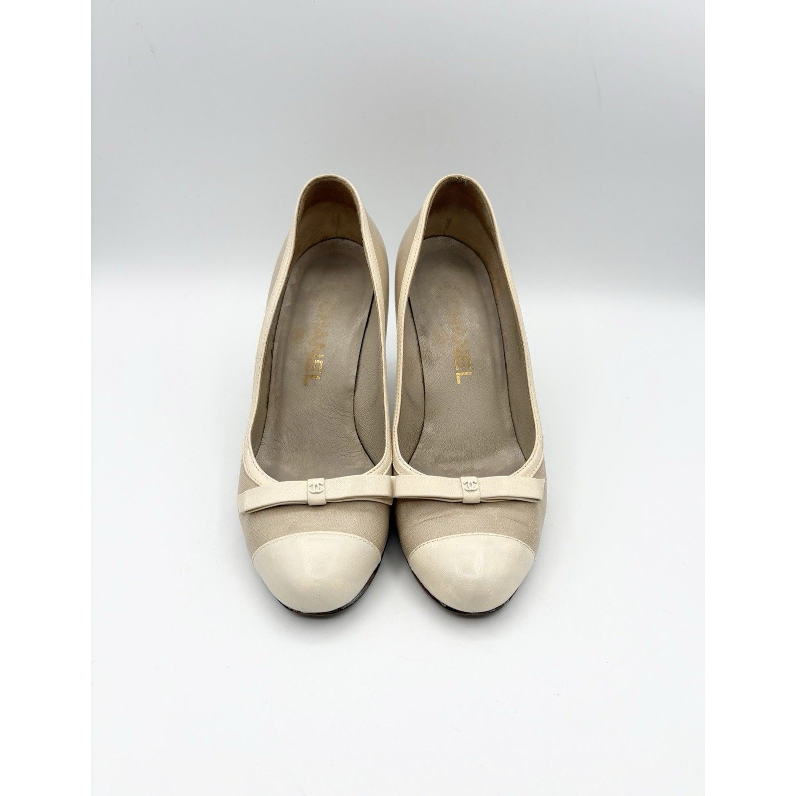 Chanel White & Beige Colorblock Cc Logo Heels W/ Bow Accent Cute Size Eu 36